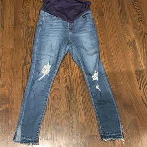 Pink blush stretch distressed slit ankle maternity